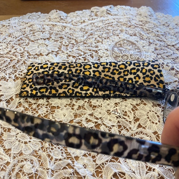COPY - NWT BLACK Animal Print Readers Reading Glasses by Art to Wear +1.25 case - Picture 4 of 6